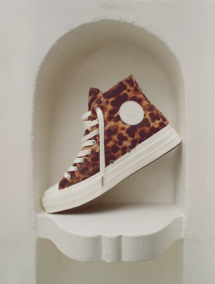 Converse First String
