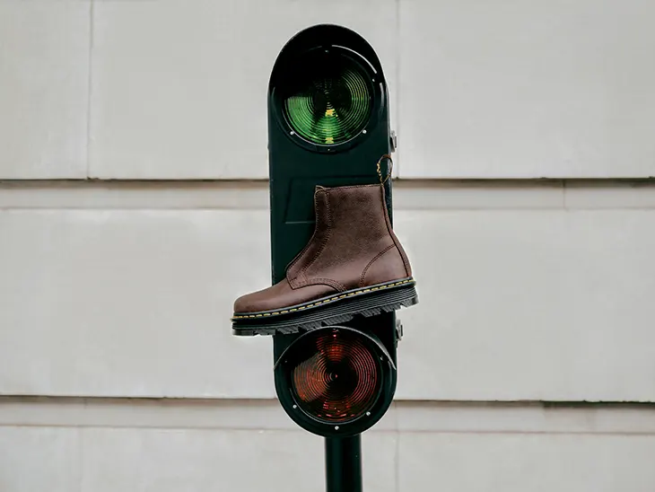 Dr. Martens Zebzag Line
