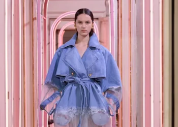 Elisabetta Franchi SS26 Writes Femininity in Ten Words