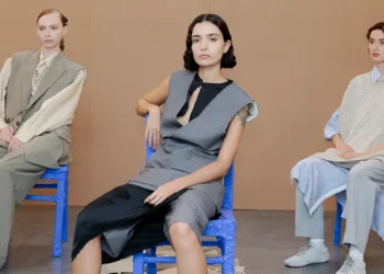 Federico Cina SS26 ‘Sottovoce’ Unfolds Everyday Gestures