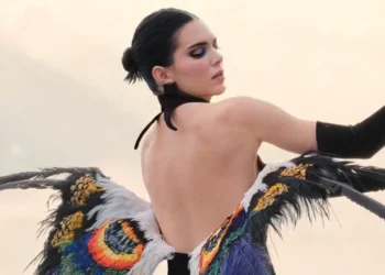 Kendall Jenner Fronts Mugler x L’Oréal Makeup Collection
