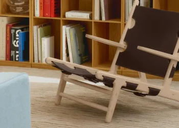 Fredericia Reimagines Børge Mogensen’s The Hunting Chair