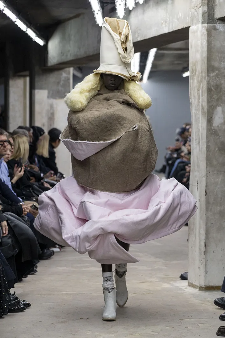 ©COMME des GARÇONS