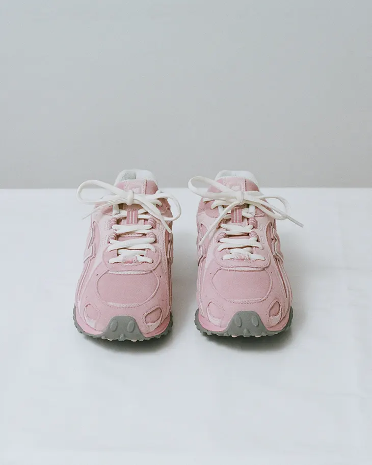 NAKED Copenhagen x New Balance 204L Soft Pink