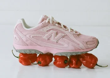 NAKED Copenhagen x New Balance Reveal 204L in Soft Pink