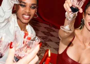 Ferrari Unveils its 2025 Holiday Campaign