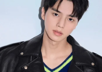 Song Kang Joins LOEWE as New Global Brand Ambassador