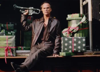 Walton Goggins Leads Paul Smith Holiday Campaign