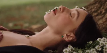 DSCENE STYLE STORIES: Don’t We All by Mary Fix