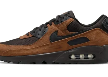 Nike Unveils Air Max 90 “Light British Tan” for Spring 2026