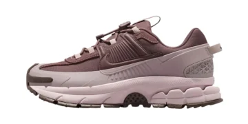 Nike Zoom Vomero 5 Roam Arrives in “Particle Rose”