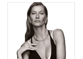 Gisele Bündchen Fronts Vivara Jewelry’s Festive 2025 Collection