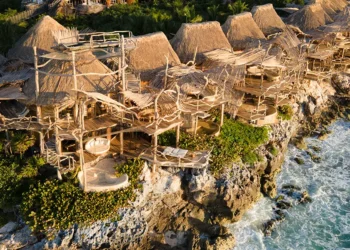 AZULIK and the Art of Barefoot Living