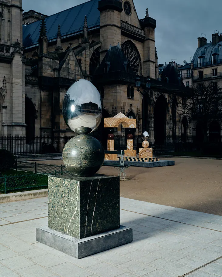 Pilar Zeta “Mirror Gate II”