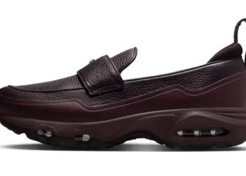 Nike Unveils Air Max Phenomena in “Burgundy Crush”