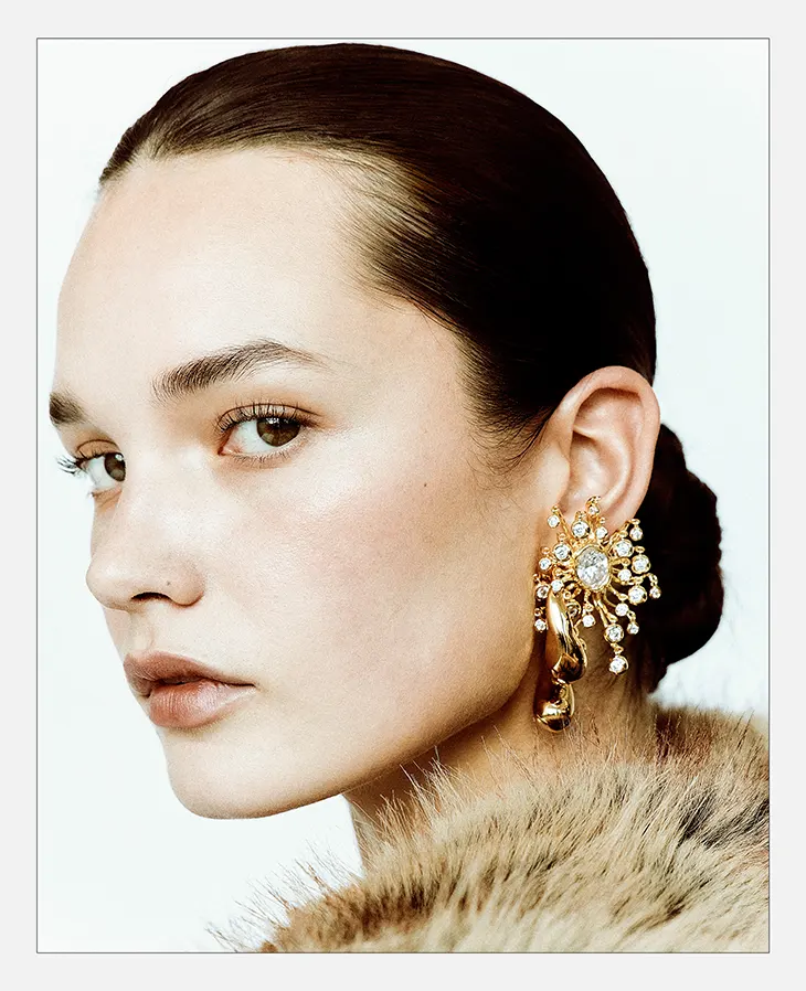 Soft Armor by Yu Mengci