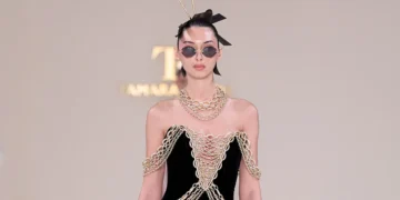 Tamara Ralph SS26 Couture Builds Form Through Light