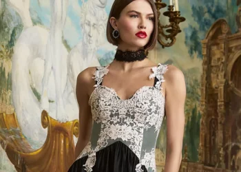 ALICE + OLIVIA Fall Winter 2026 Reclaims Gilded Opulence