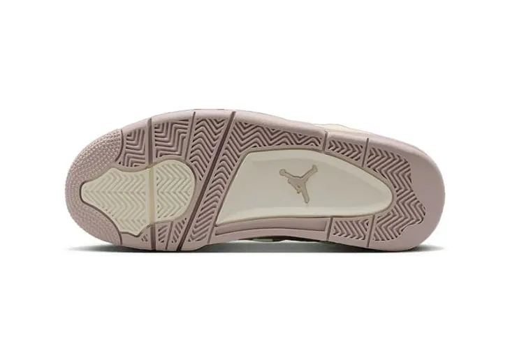 Air Jordan 4 RM Pale Ivory