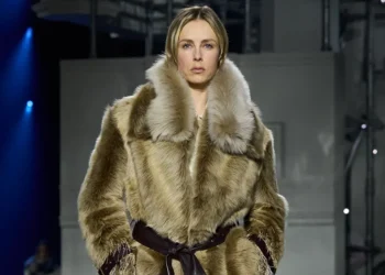 Burberry Winter 2026 Finds Its Pulse After Dark