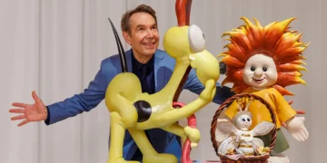 Espace Louis Vuitton Osaka Hosts Jeff Koons