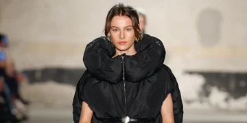 N21 Fall Winter 2026 Maps the Intimacy of Natural Femininity