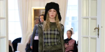 Rave Rvw Fall Winter 2026 Plays With Childhood Perception