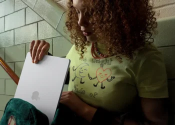 Apple Reveals MacBook Air with M5 Chip