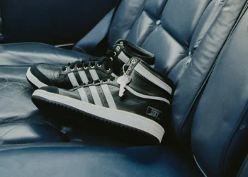 SNIPES Adidas 313 Day