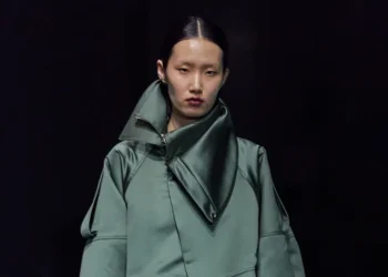 Feng Chen Wang Marks Ten Years with “Two as One” in Shanghai