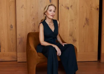 Need a Compliment? Gillian Anderson Has One at M&S