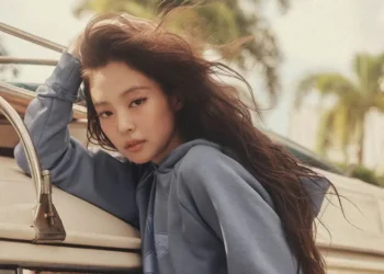 Blackpink’s Jennie Builds a Summer Wardrobe with Frankies Bikinis