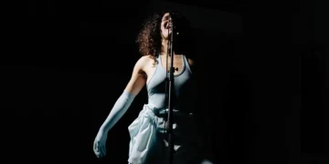 SUNNEI Replaces the Runway with MOMENTO 09 for FW26