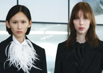 Viktor&Rolf Fall Winter 2026 Translates Couture Ideas into RTW