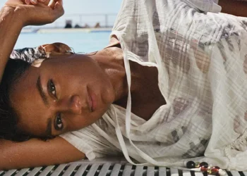 Simone Ashley and Tom Blyth Star in Burberry High Summer 2026