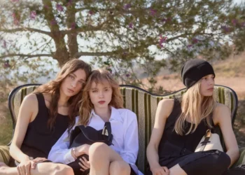 Louis Vuitton Shapes Travel Dressing With Flight Mode 2026