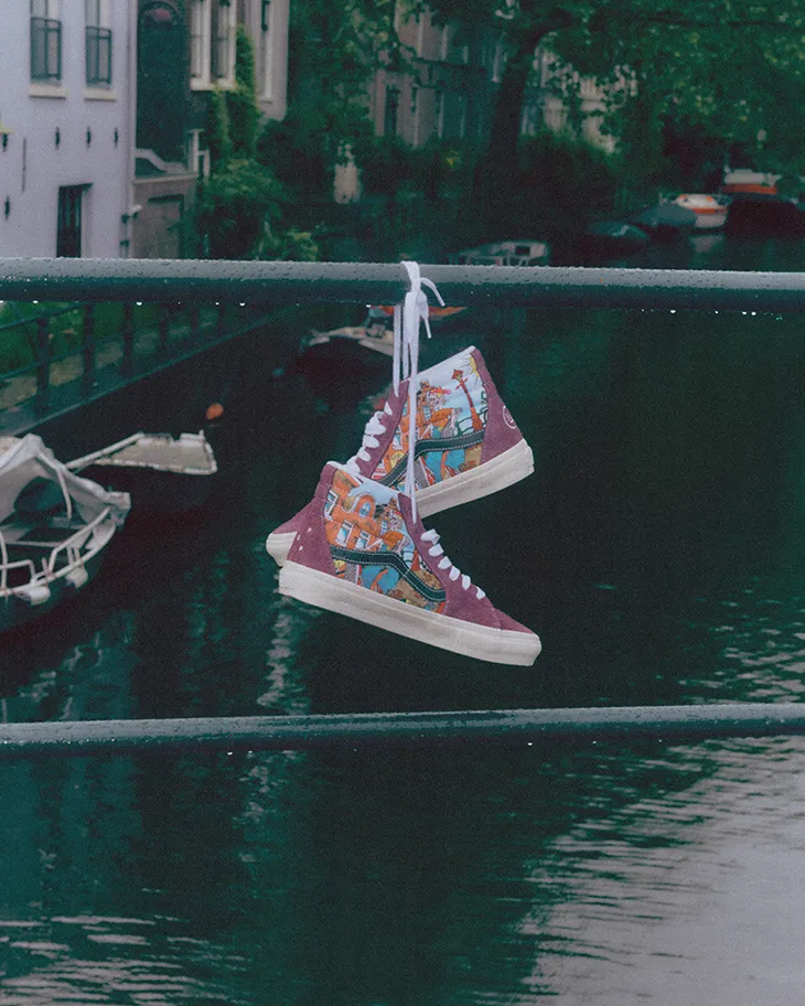 Sneakers
