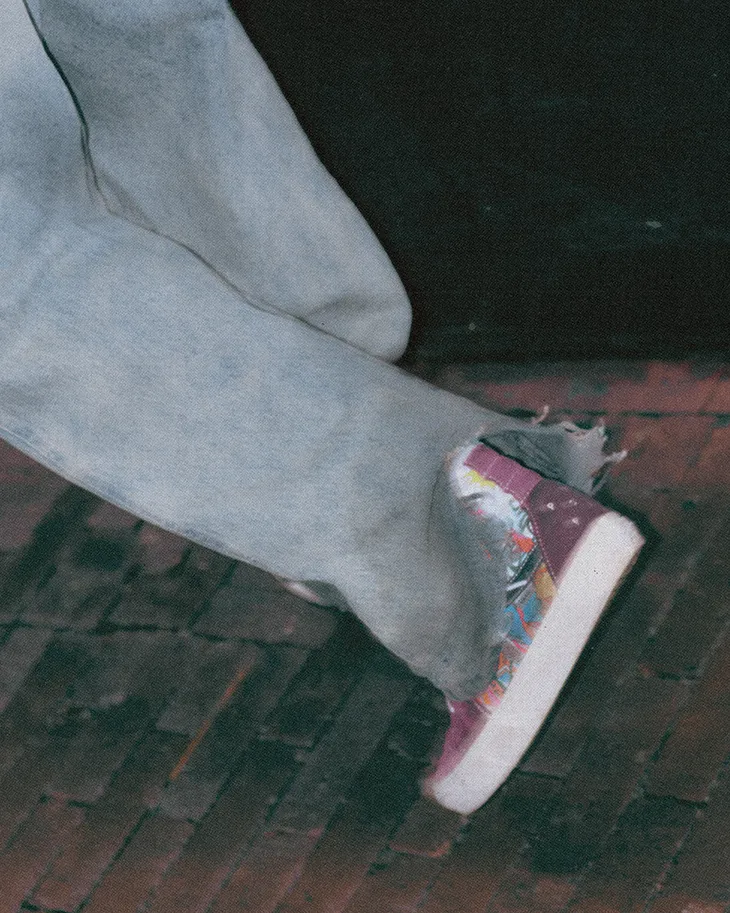 Sneakers