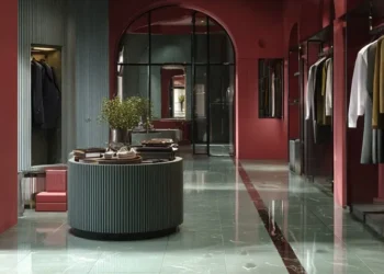 Flagship Store