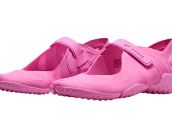 NikeSKIMS Rift Mesh Gets a Psychic Pink Update