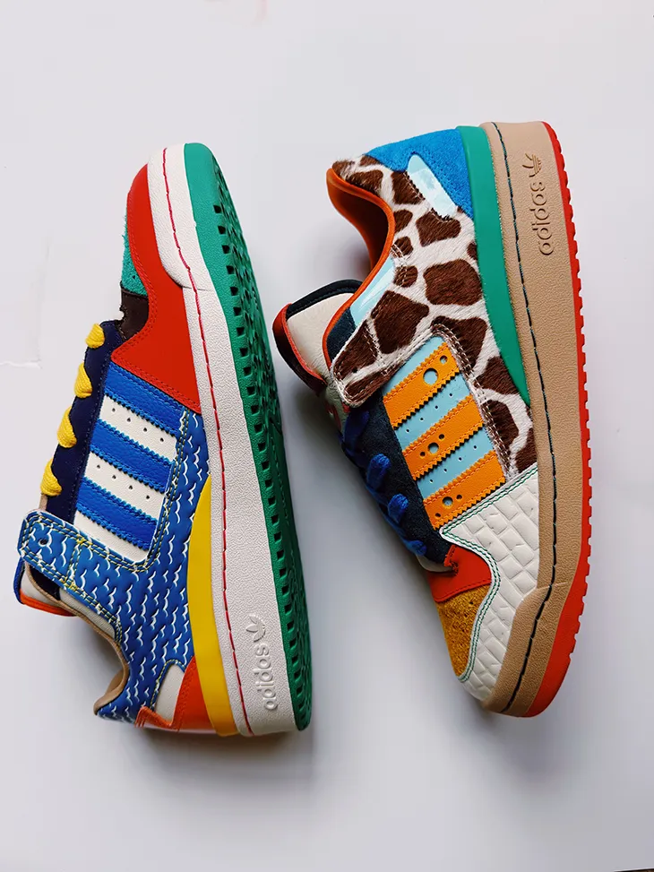 SNEEX Adidas