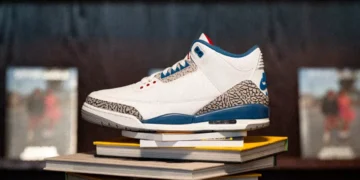 Air Jordan 3 True Blue