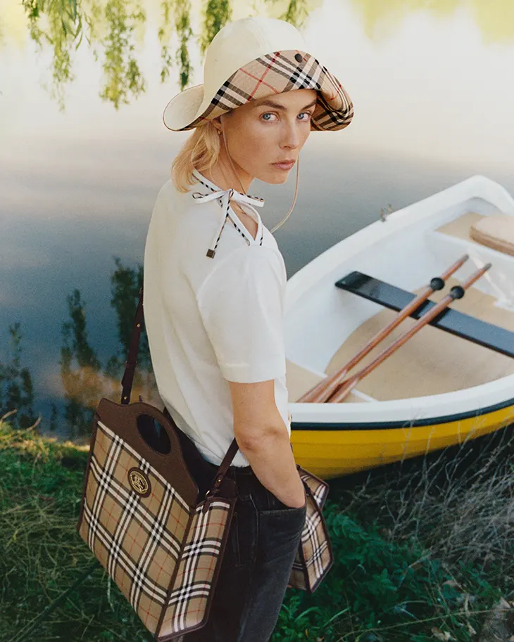 Burberry Escape to the Countryside