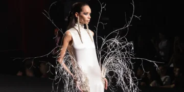 Stéphane Rolland FW26 Couture Honors Dalida From Cairo to Paris