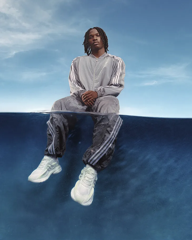Triple White Adistar Jellyfish