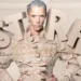 Viktor&Rolf FW26 Couture Turns Restraint Into Decadence