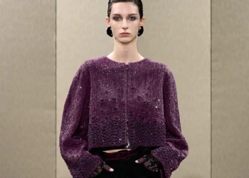 Giorgio Armani Privé FW26 Couture Enters the Boudoir