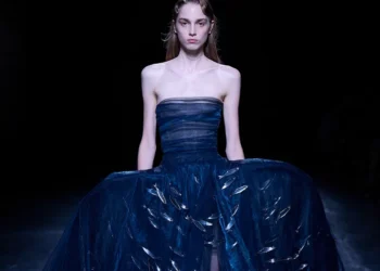 Olivier Theyskens’ Boloria Debuts With Le Monde Flottant