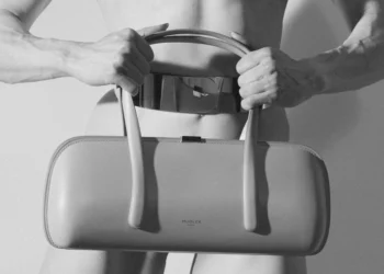 Mugler Launches Its First Handbag Campaign Under Miguel Castro Freitas