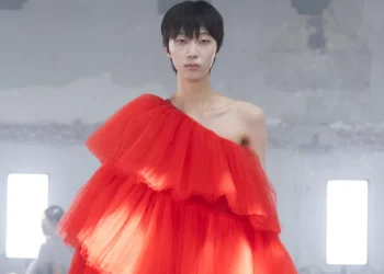 RVNG Fall Winter 2026 Couture Treats Transformation as Motion